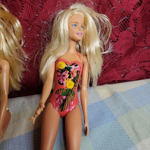 Barbie Swimsuit Beach Doll Mattel Lot, Set of 2 Bathing Suit Barbies (Damaged) - Picture 5 of 9